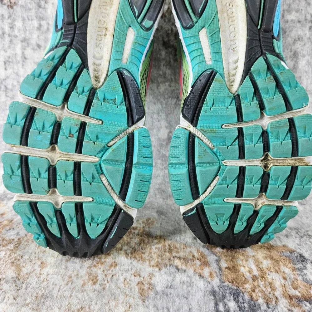 Saucony Running Shoes Womens 9.5 Green Grid‎ Tornado 6 S15224-5